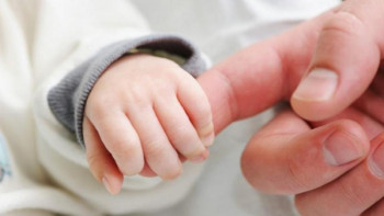 Фотография к новости: Коронавирус: Парижде демалыста болған отбасының 4 айлық сәбиі жұқтырған