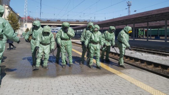 Фотография к новости: Қарағандыда әскерилердің көмегімен көшелерді дезинфекциялау жұмыстары жүргізілді 