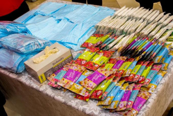 Фотография к новости: Қызылорда қаласында сауда орындары медициналық масканы тегін таратуда 