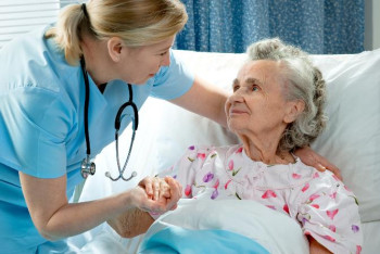 Фотография к новости: "Birgemiz: Saýlyq" жалпыұлттық жобасының еріктілері қандай көмек көрсетеді?