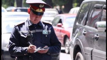 Фотография к новости: Көшеге себепсіз шыққандар 26 мың теңге айыппұл төлейді – министр