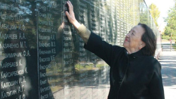 Фотография к новости: Ілияс Ахметов жайында не білеміз?