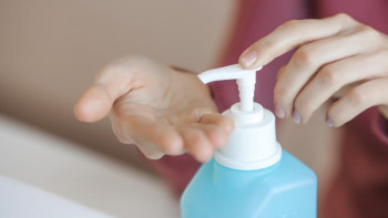 Фотография к новости: Шығыс Қазақстандағы университетте антисептик дайындала бастады