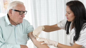 Фотография к новости: 65 жастан асқан адамдарға зертханалық талдау үйде жүргізіледі 