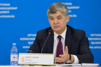 Фотография к новости: Науқастармен байланыста болған 442 азамат шетелге шығып кетті – министр