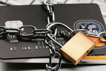 Фотография к новости: Төтенше жағдай. Жеке тұлғалардың банк шоттарына қойылған шектеулер алынады