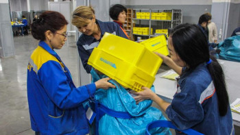 Фотография к новости: "Қазпошта" қызметкерлері тұрғындарға штаттық режимде қызмет көрсетеді