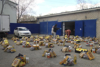 Фотография к новости: Атыраулық еріктілер жақсылық жасап жарысуда 