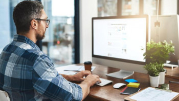 Фотография к новости: Әбішев: Қашықтан жұмыс істеуге көшудегі мақсат – қызметкерлердің қауіпсіздігі  