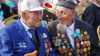 Фотография к новости: Жеңіс-75: Арқа батырлары ұлықталуда