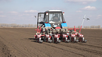 Фотография к новости: Ертіс өңірінің диқандары көктемгі дала жұмыстарына кірісті