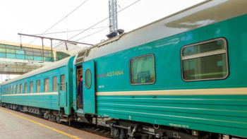 Фотография к новости: Барлығы біледі: Атамқұлов жолаушылар вагонының жетіспеушілігін қалай шешпек?