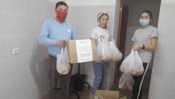 Фотография к новости: Нұр-Сұлтанда мұқтаж жандарға 10 495 азық-түлік себеті таратылды