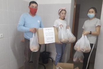 Фотография к новости: Нұр-Сұлтанда мұқтаж жандарға 10 495 азық-түлік себеті таратылды