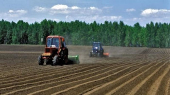 Фотография к новости: Көктемгі егіс жұмыстарына 100 млрд теңге бөлінді