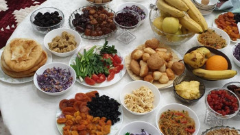 Фотография к новости: Рамазан: Елордалықтар "ауызашарды" үйге жеткізіп беріп жатыр