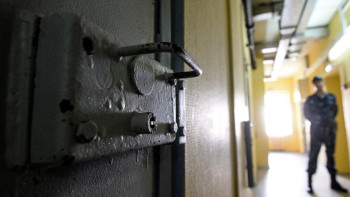 Фотография к новости: Алматыда карантин режимін бұзған 577 адам абақтыға қамалған