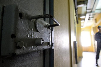 Фотография к новости: Алматыда карантин режимін бұзған 577 адам абақтыға қамалған