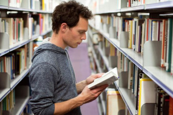 Фотография к новости: Ресейде күніне 60 мың оқырман онлайн кітапхана қызметін пайдаланады