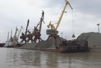 Ертіс өзені арқылы миллион тоннаға жуық жүк тасымалданады