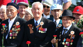 Фотография к новости: Алматыдағы соғыс ардагерлеріне 1 млн теңгеден берілді