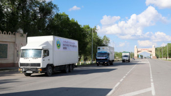 Фотография к новости: Жамбыл облысы Түркістанның су басқан ауылдарына гуманитарлық көмек жіберді