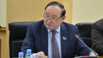 Фотография к новости: Бюрократиялық кедергілер өте көп. Сенатор агросектордағы проблемаларды айтты