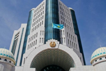 Фотография к новости: Енді Мәжілісте билік партиясынан өзгеше саясат жүргізуге міндетті партия болады 