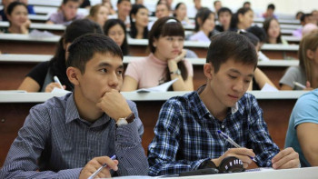 Фотография к новости: "Шаңсорғыш" аталып кеткен университеттермен күресуді көздеп отырмыз – министрлік