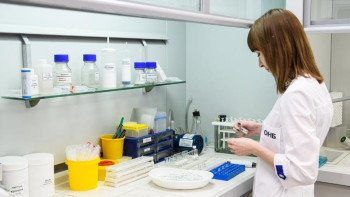 Фотография к новости: Қазақстан ғалымдары жарап тұр! 6 күнде вирусты анықтайтын тест жүйесін әзірледі