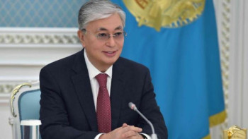 Фотография к новости: Қасым-Жомарт Тоқаев медицина қызметкерлеріне алғыс айтты 