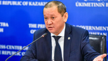 Фотография к новости: АӘК: 15 бала болу шарт емес, бар балаға береміз