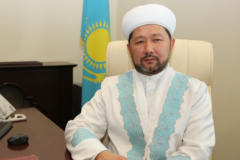 Фотография к новости: Жаназаға адамдардың көп баруы дінге баланып жатыр. Ислам - ондай дін емес  