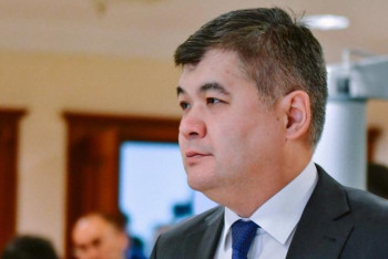 Фотография к новости: Экс-министр Елжан Біртанов инфекциялық стационардан шықты 