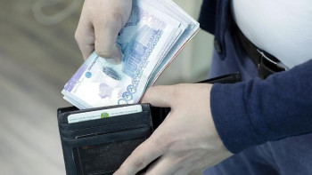 Фотография к новости: Қазақстандық шенеуніктер 37 мектеп салатын ақшаны жеп қойған