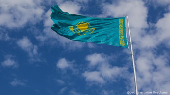 Фотография к новости: Елордада мемлекеттік Туды көтеру рәсімі өтті