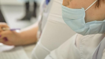 Фотография к новости: Маусымда СҚО дәрігерлеріне 209 миллион теңге үстемеақы төленбек 