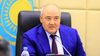 Фотография к новости: Шөкеев індетпен күресіп жатқан дәрігерлер туралы айтты 