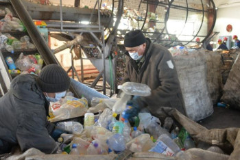 Фотография к новости: Тұрмыстық қалдықты өңдейтін кәсіпкерлерді ынталандыру керек – Қожағұлов