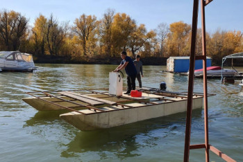 Фотография к новости: Өнертапқыш студенттер катамаран құрастырды