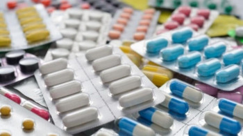 Фотография к новости: Алматы волонтерлері дәрі бағасын қадағалауға көмектесіп жатыр