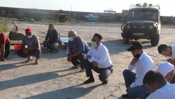 Фотография к новости: Кәсіпкерлер ауылдастарына азық-түлік пен дәрі-дәрмек алып берді