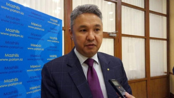 Фотография к новости: Дәрі тапшылығы әлі де бар – Азат Перуашев