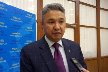 Фотография к новости: Дәрі тапшылығы әлі де бар – Азат Перуашев