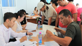 Фотография к новости: Биыл 1,2 млн адам жұмыспен қамтылады – Дәленов