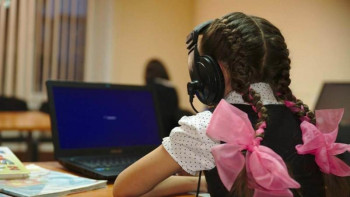 Фотография к новости: Ақмолалық оқушыларға компьютерлер сатып алынады