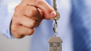 Фотография к новости: Алматыда қанша адам үй кезегінде тұр? 