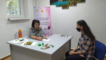 Фотография к новости: Психолог жеткіншектердің зиянды заттарға неге әуес болатынын түсіндірді 