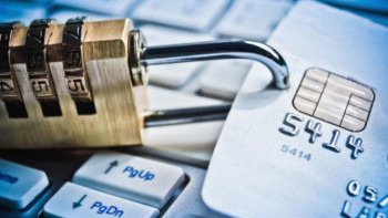 Фотография к новости: Шенеунік "банк шоттарын бұғаттан босатамын" деп кәсіпкерден 10 млн теңге алған