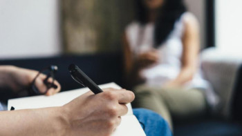 Фотография к новости: Карантин кезінде психикалық денсаулық орталығына 300-ден астам адам хабарласқан